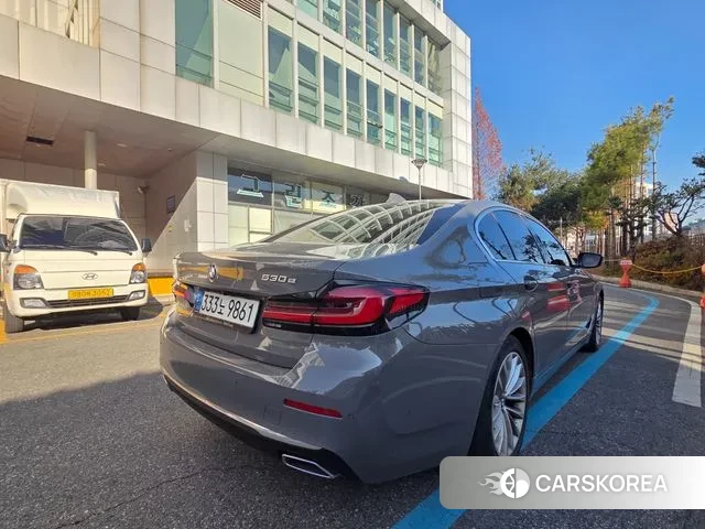 BMW 5 Series (G30) id 3504167 из Кореи 15