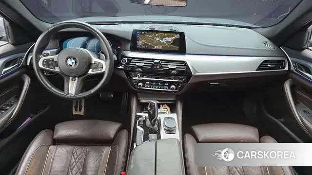 BMW 5 Series (G30) id 3562825 из Кореи 17