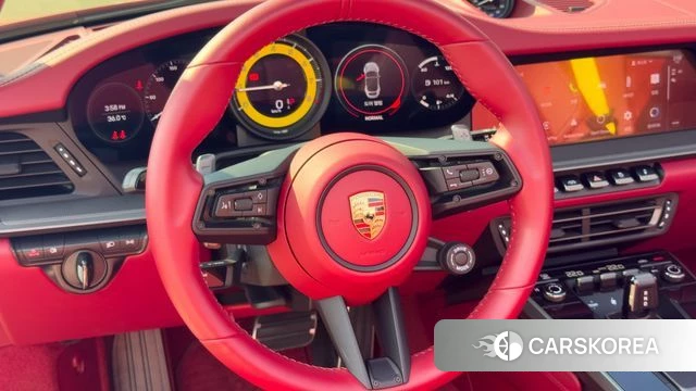 Porsche 911(992) id 4656082 из Кореи 17