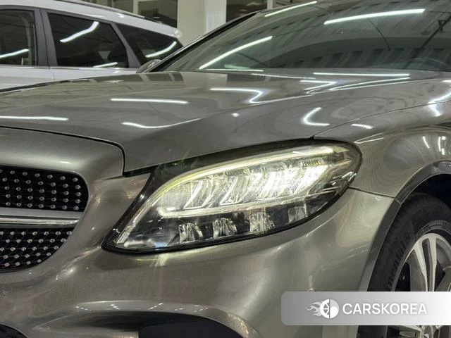Mercedes-Benz Class C id 3882640 из Китая 15
