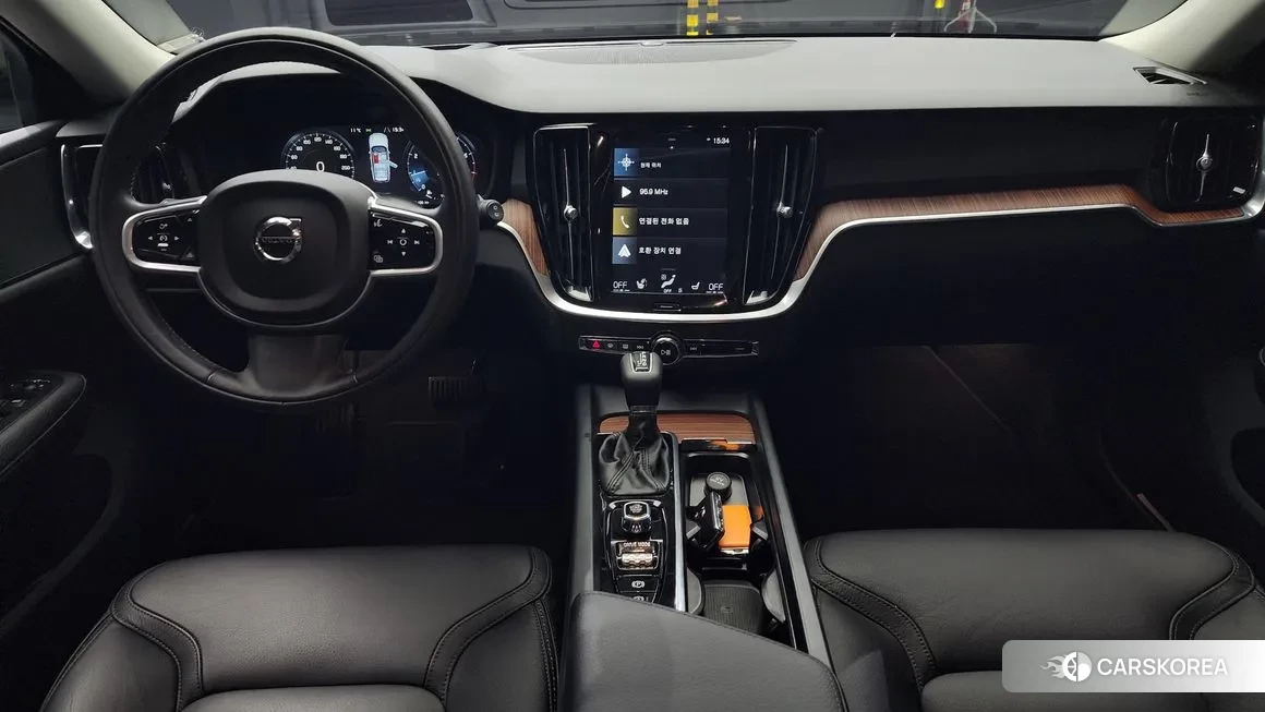 Volvo V60 Cross-Country 2nd Generation id 2137390 из Кореи 17