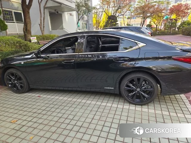 Lexus ES300h 7th generation id 3343101 из Кореи 12