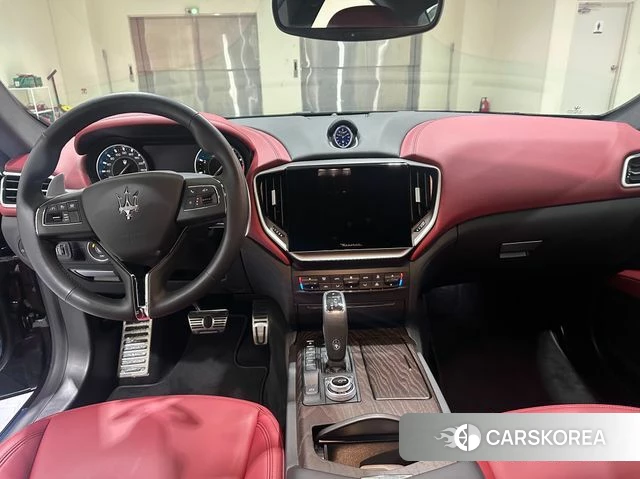 Maserati Ghibli id 4462888 из Кореи 13