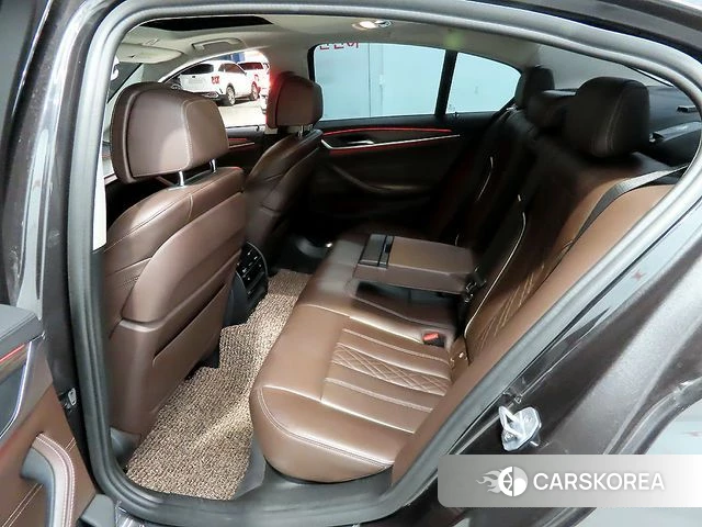 BMW 5 Series (G30) id 4285538 из Кореи 17