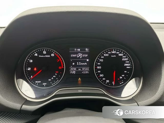 Audi Q2L id 4276672 из Китая 21