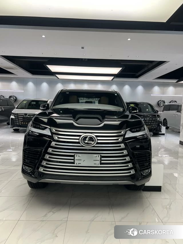 Lexus LX id 4291383 из Китая 7