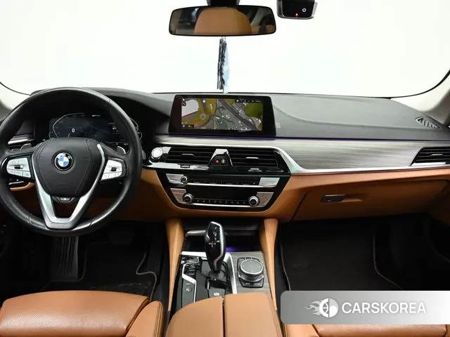 BMW 5 Series (G30) id 3778597 из Кореи 17