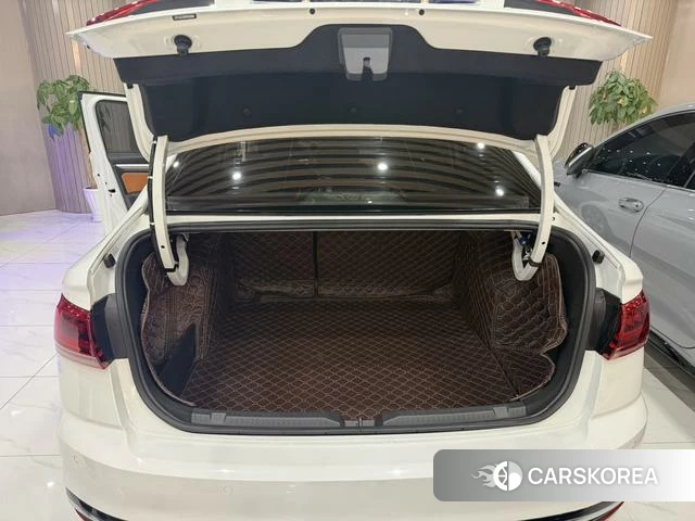 Volkswagen Bora id 4199051 из Китая 17
