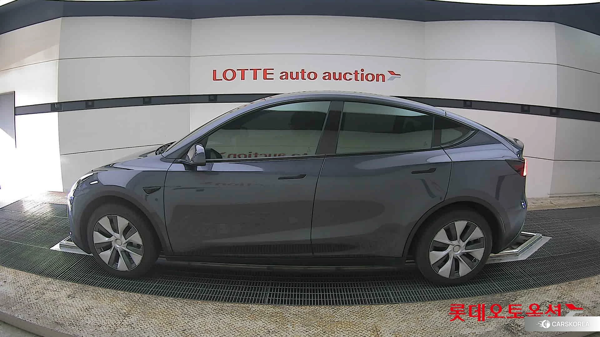 Tesla Model Y RWD id 3882118 из Кореи 34