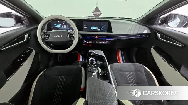 Kia EV6 id 2980017 из Кореи 17