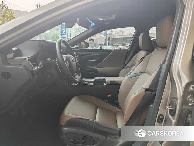 Lexus ES id 4329018 из Китая 13