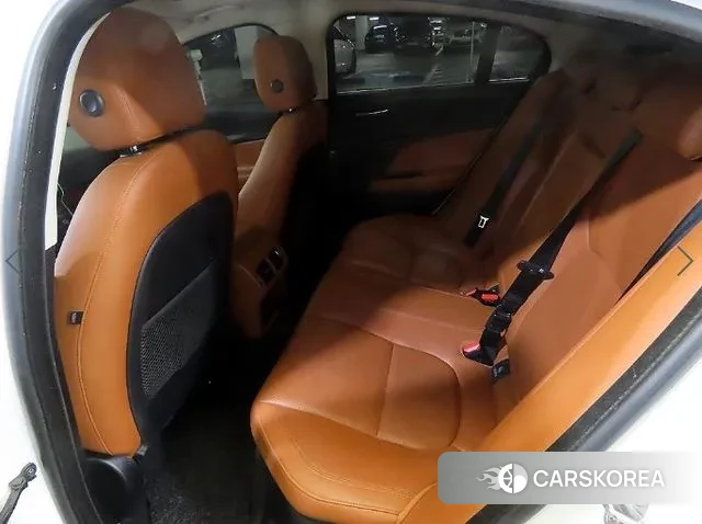 Jaguar XE id 3265177 из Кореи 17