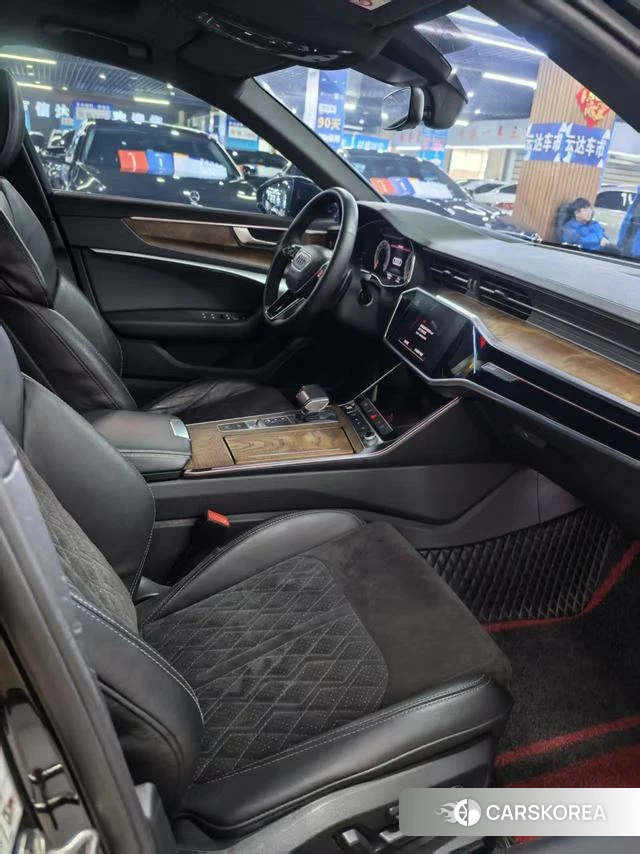 Audi A6L id 4258287 из Китая 9