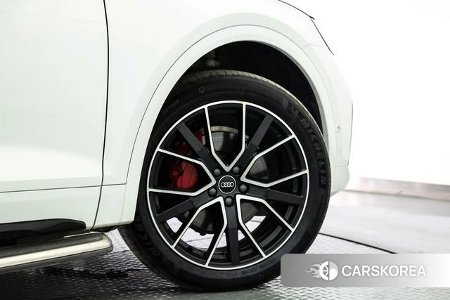 Audi Q5L id 4260819 из Китая 24