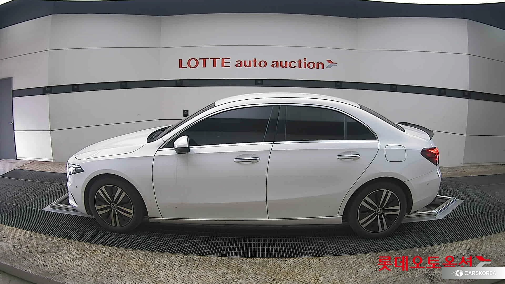 Mercedes-Benz Mercedes-Benz A220 Sedan id 3869473 из Кореи 35