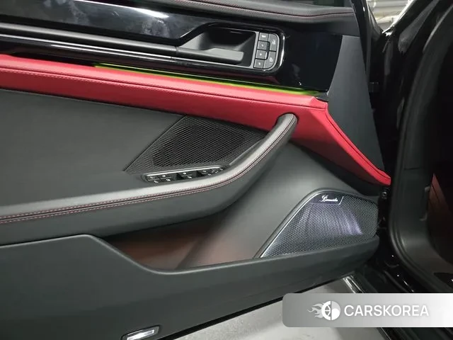 Porsche Panamera (972) id 3648780 из Кореи 17