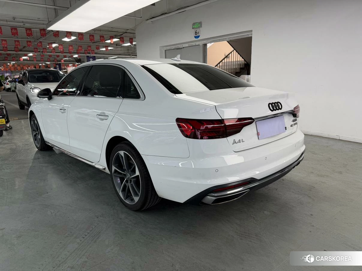 Audi A4L id 4453870 из Китая 9
