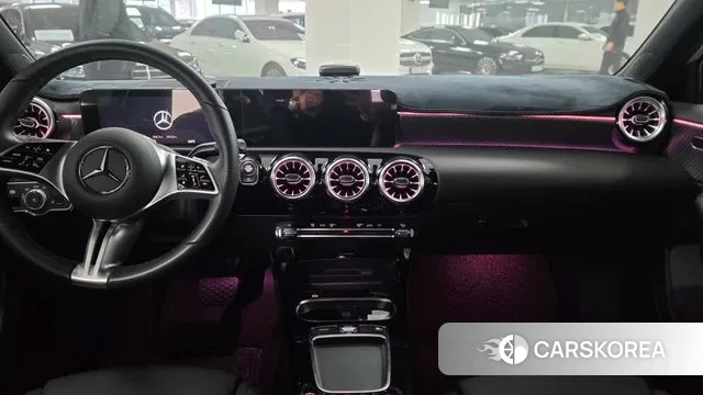 Mercedes-Benz A-Class W177 id 3745476 из Кореи 14