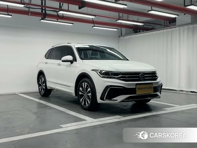Volkswagen Tiguan L id 4261343 из Китая 17