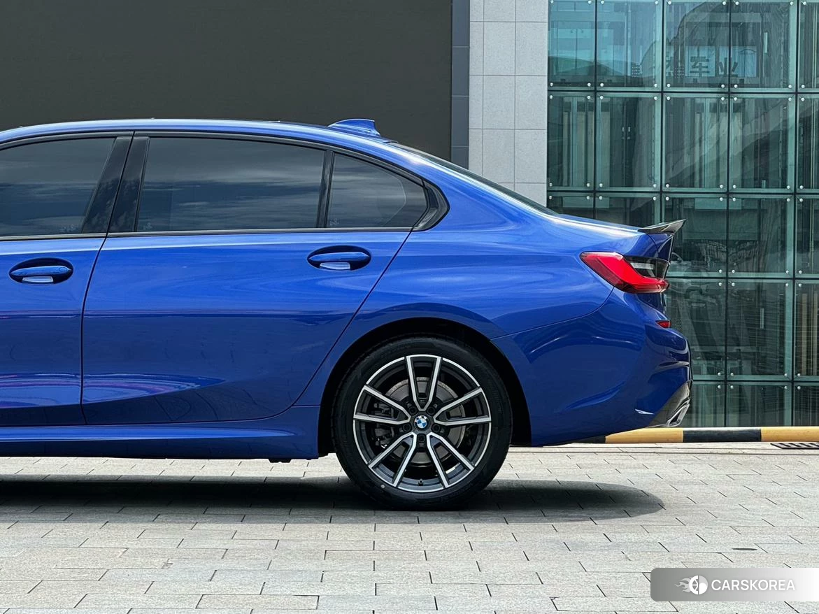 BMW 3 series id 4510497 из Китая 12