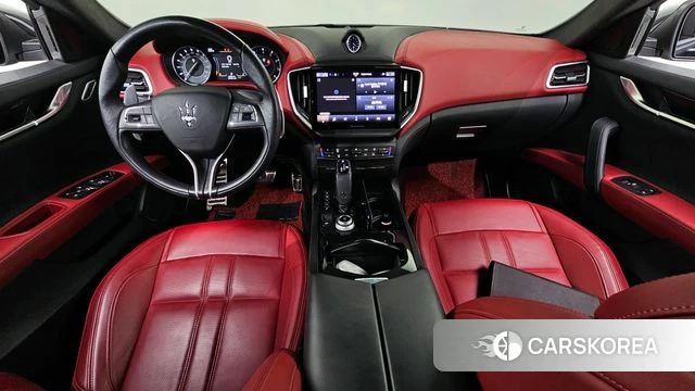 Maserati Ghibli id 3839159 из Кореи 17