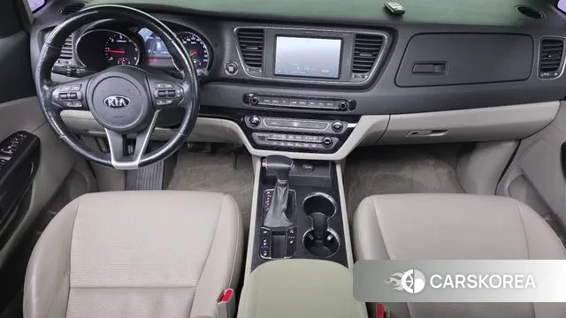 Kia The New Carnival id 3345143 из Кореи 17