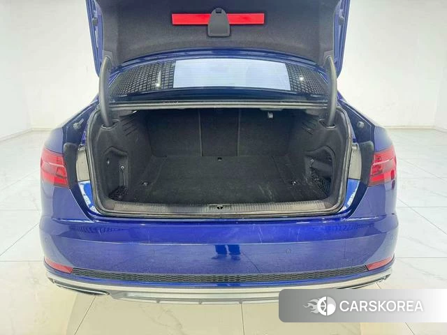 Audi A4L id 4254366 из Китая 14