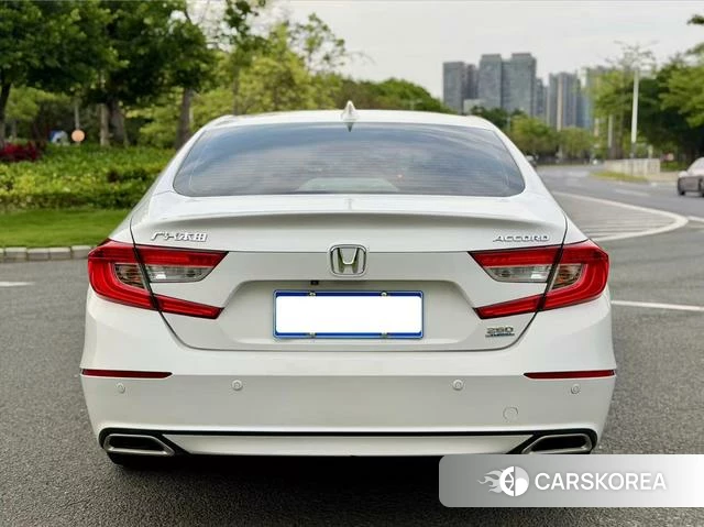 Honda Accord id 4276701 из Китая 12