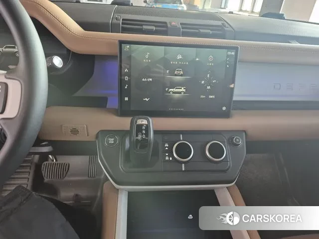 Land Rover Defender (L663) id 3750775 из Кореи 17