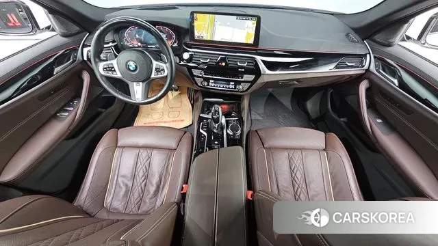 BMW 5 Series (G30) id 3341984 из Кореи 17