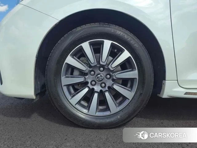 Toyota Sienna id 3018776 из Кореи 17