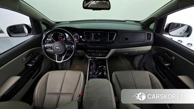 Kia The New Carnival id 4557876 из Кореи 32