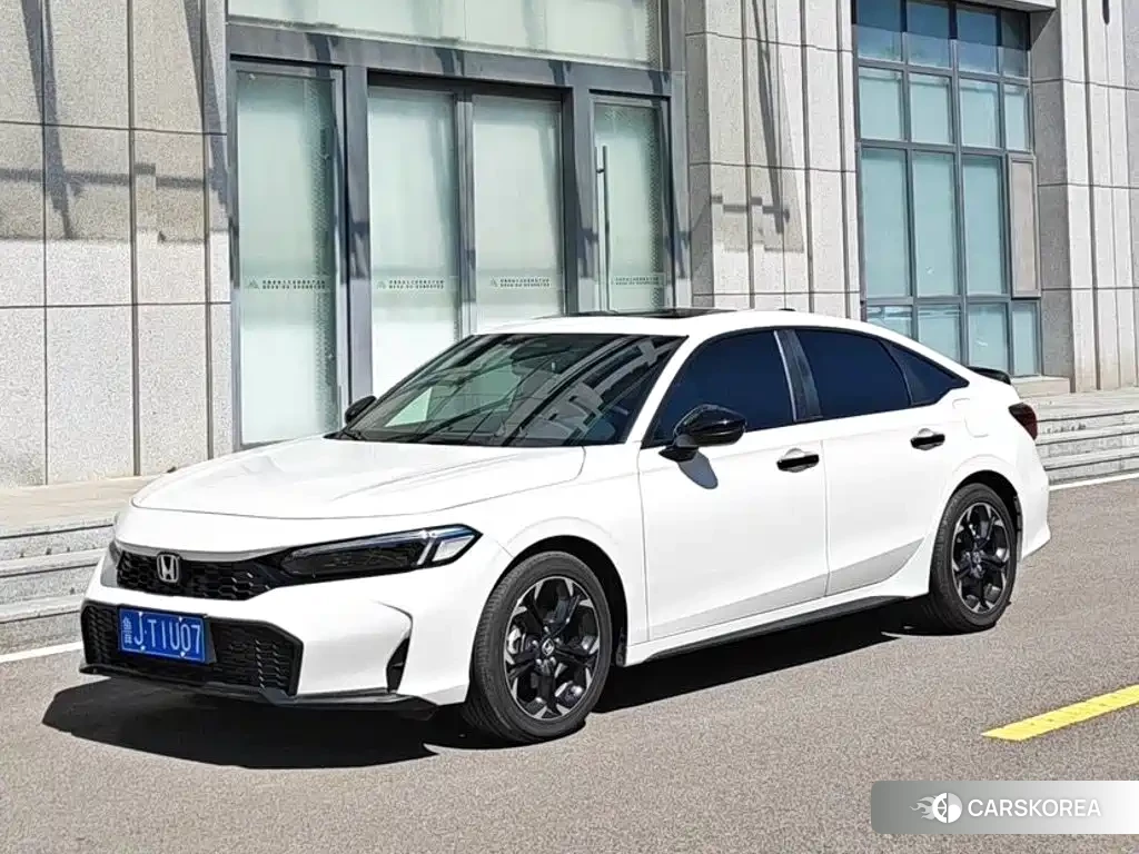 Honda Civic id 4553947 из Китая 7