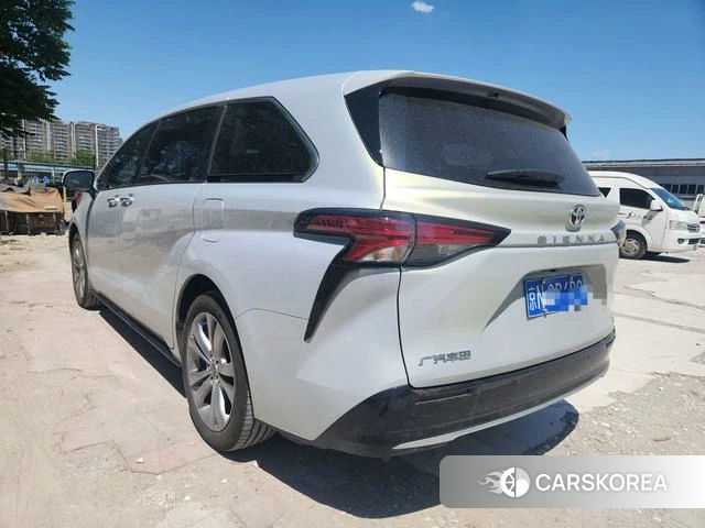 Toyota Saina id 4278873 из Китая 17