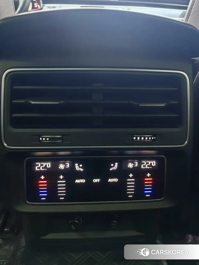 Audi Q7 id 4265881 из Китая 15