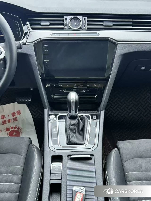 Volkswagen Magotan id 4300757 из Китая 17