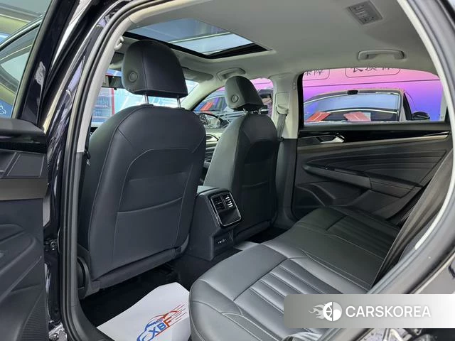 Volkswagen Passat id 4254064 из Китая 9