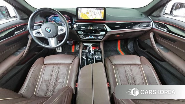 BMW 5 Series (G30) id 3883572 из Кореи 17