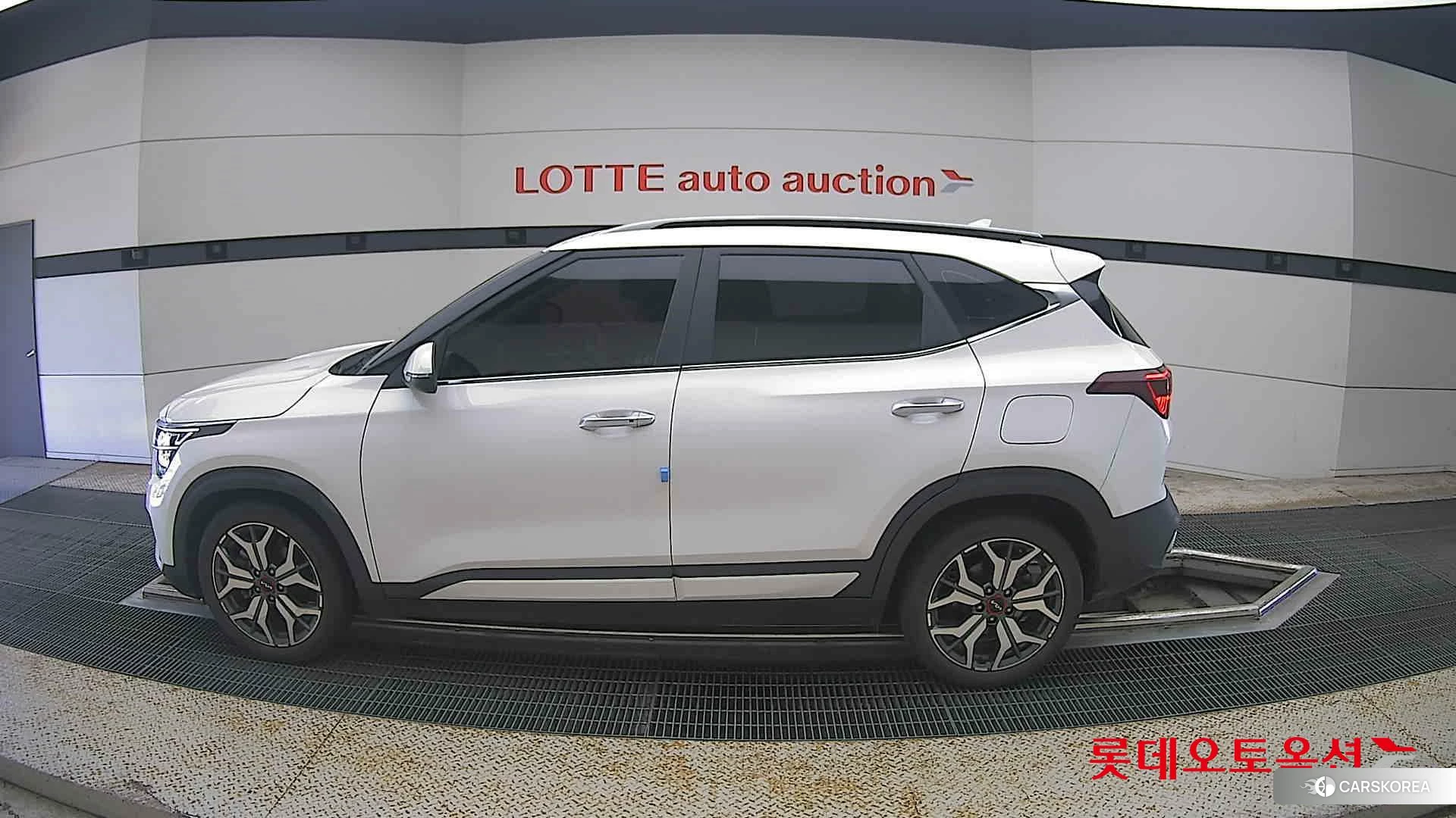 Kia Seltos id 4679365 из Кореи 33