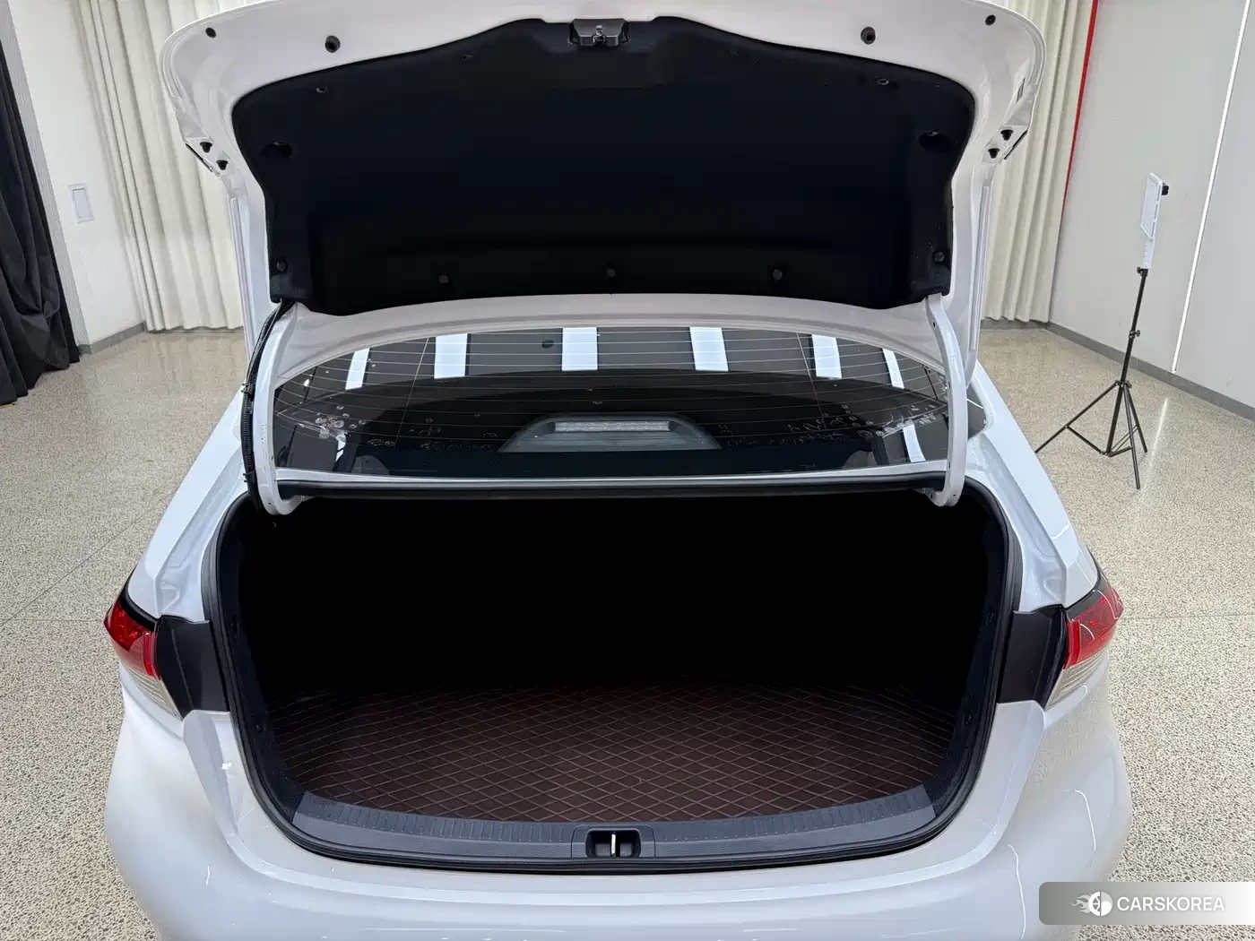 Toyota Levin id 4679634 из Китая 32