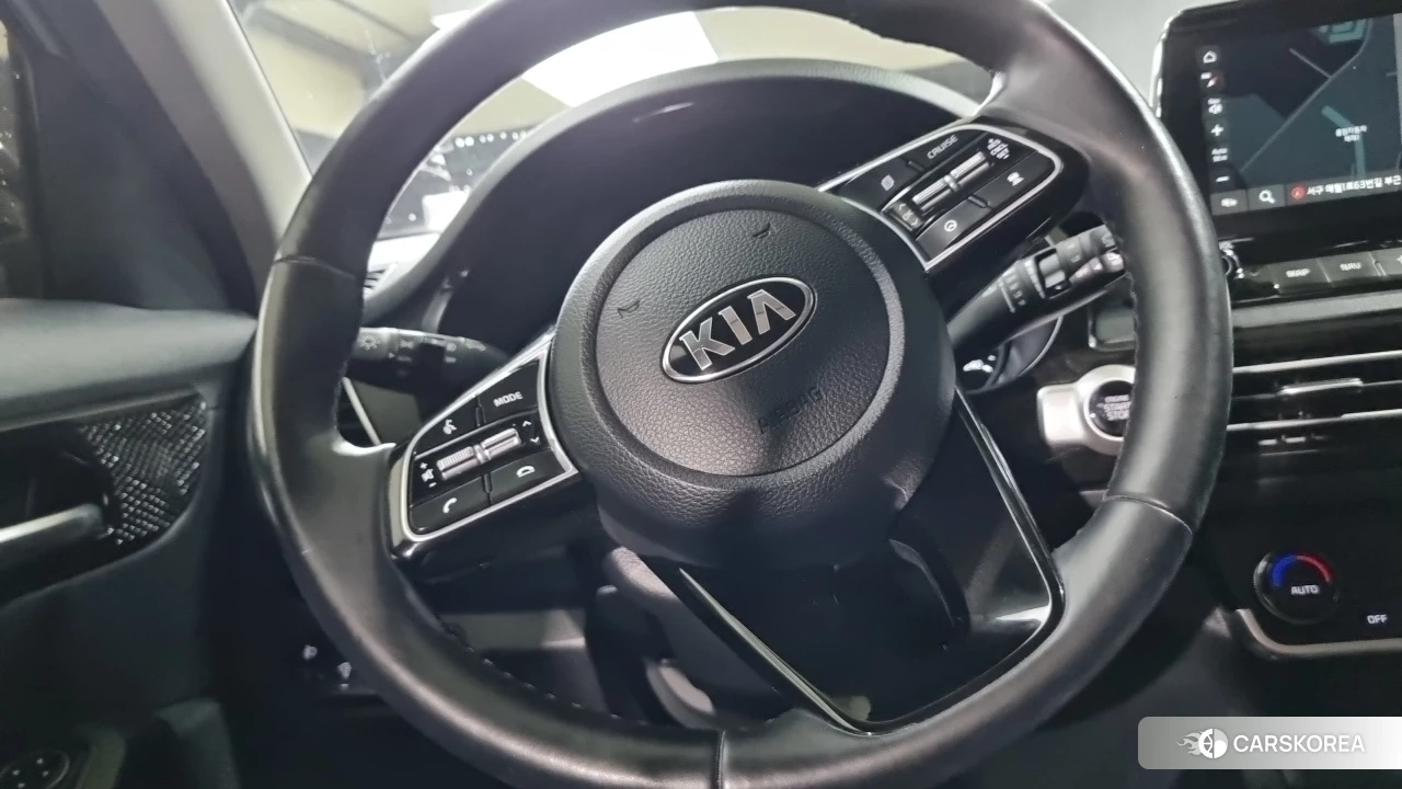 Kia Seltos id 4604636 из Кореи 15