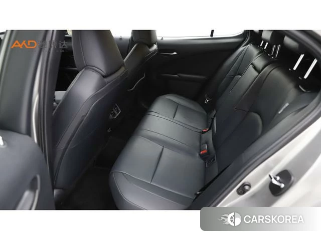 Lexus UX id 4274696 из Китая 7