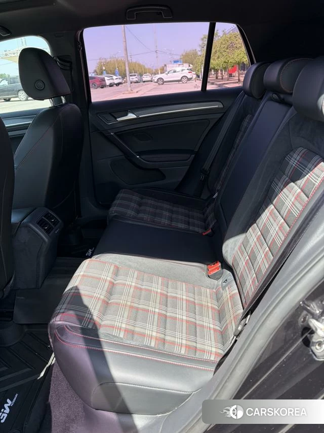 Volkswagen Golf GTI id 4208225 из Китая 7