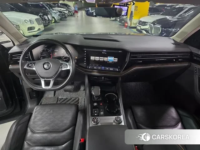 Volkswagen Touareg 3rd generation id 3054814 из Кореи 17