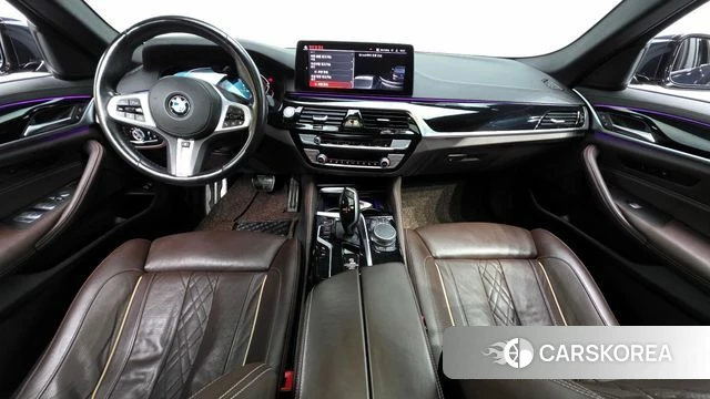 BMW 5 Series (G30) id 3852358 из Кореи 17