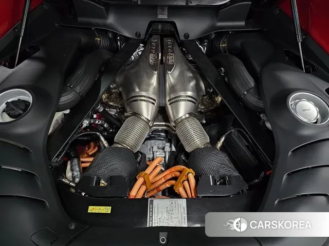 Ferrari 296 GTB id 3052760 из Кореи 17