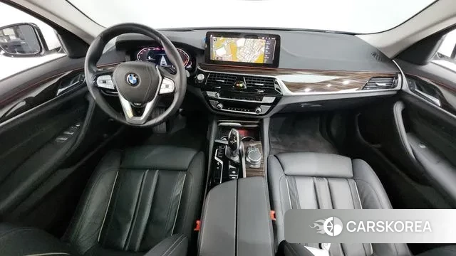 BMW 5 Series (G30) id 3432056 из Кореи 17