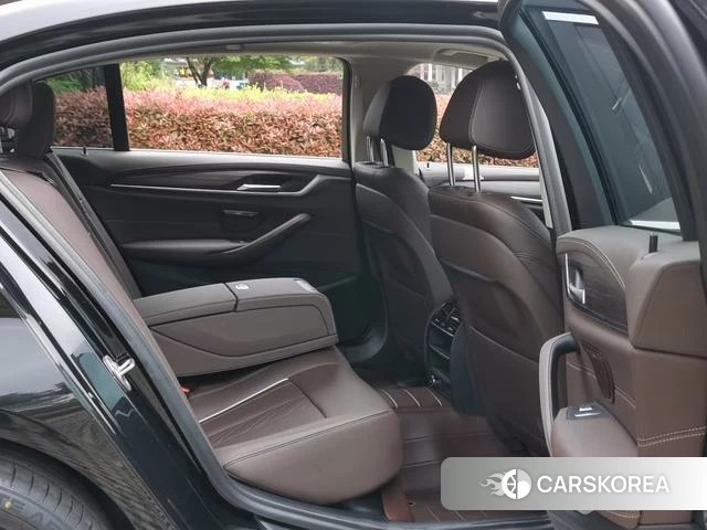 BMW 5 series id 4259143 из Китая 17