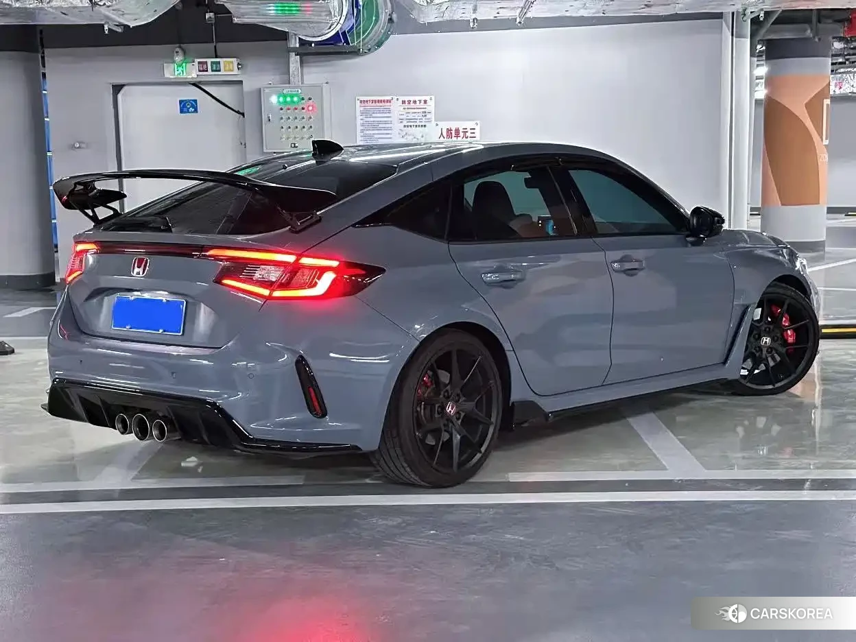 Honda Civic id 4607187 из Китая 8