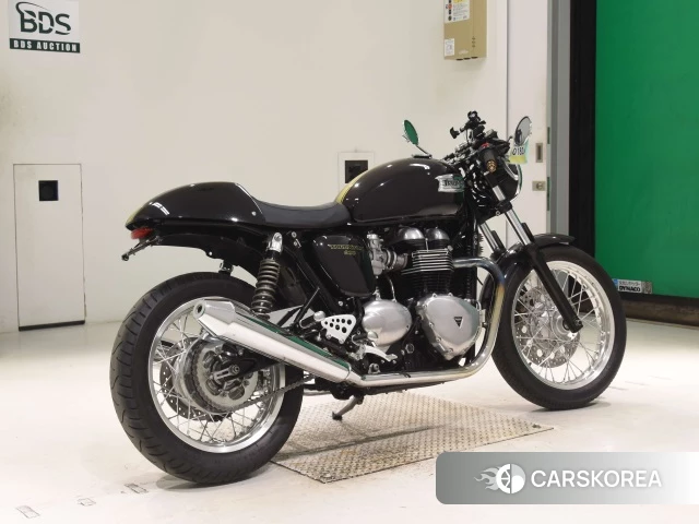 Triumph THRUXTON id 4328144 из Японии 8